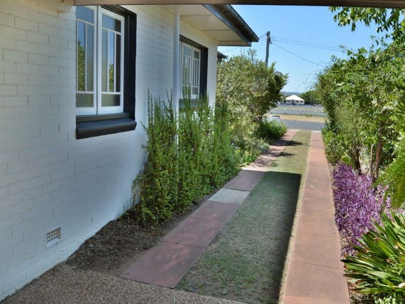 32A Pratten Street, Warwick QLD 4370