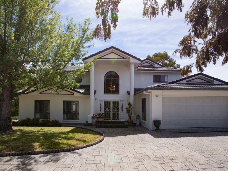 22-24 Leslie Parade, Stanthorpe QLD 4380