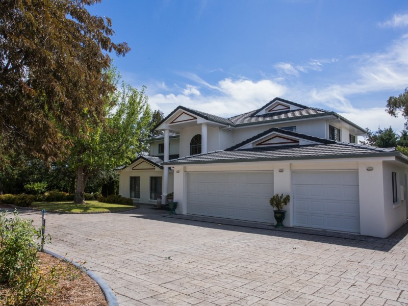 22-24 Leslie Parade, Stanthorpe QLD 4380