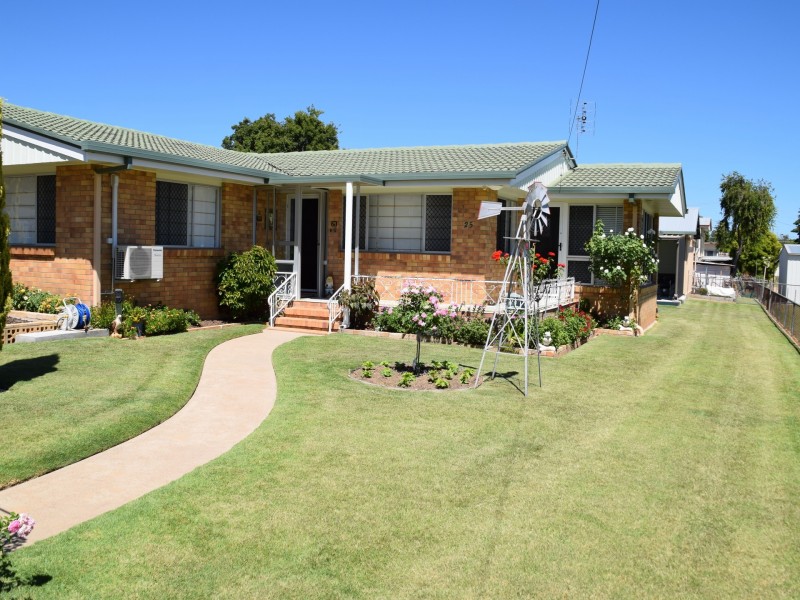 25 William Street, Warwick QLD 4370