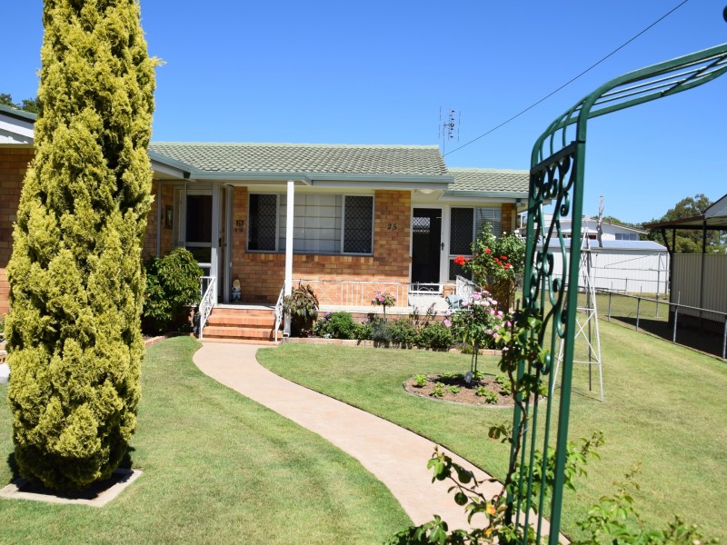 25 William Street, Warwick QLD 4370