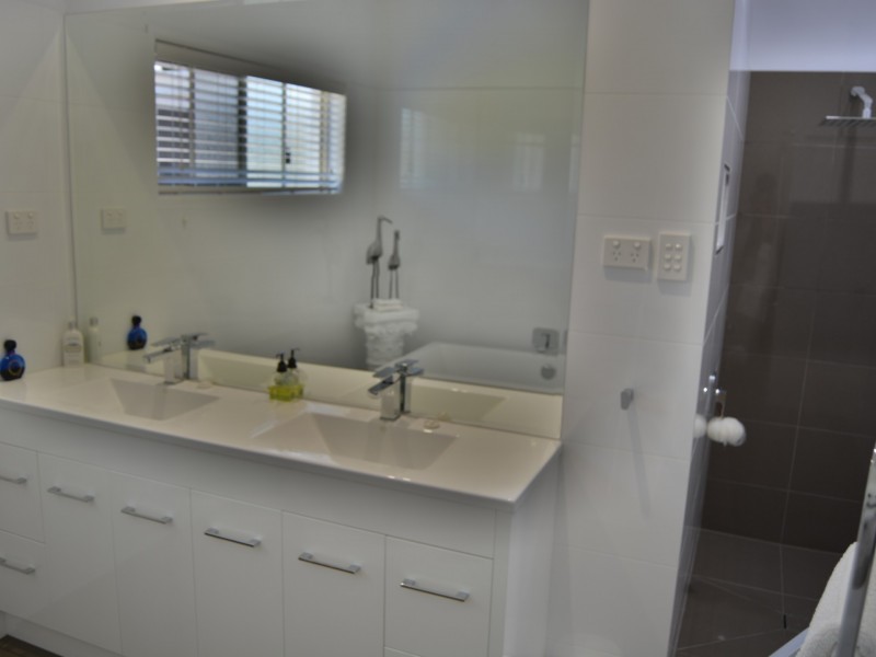 17 Panorama Court, Warwick QLD 4370