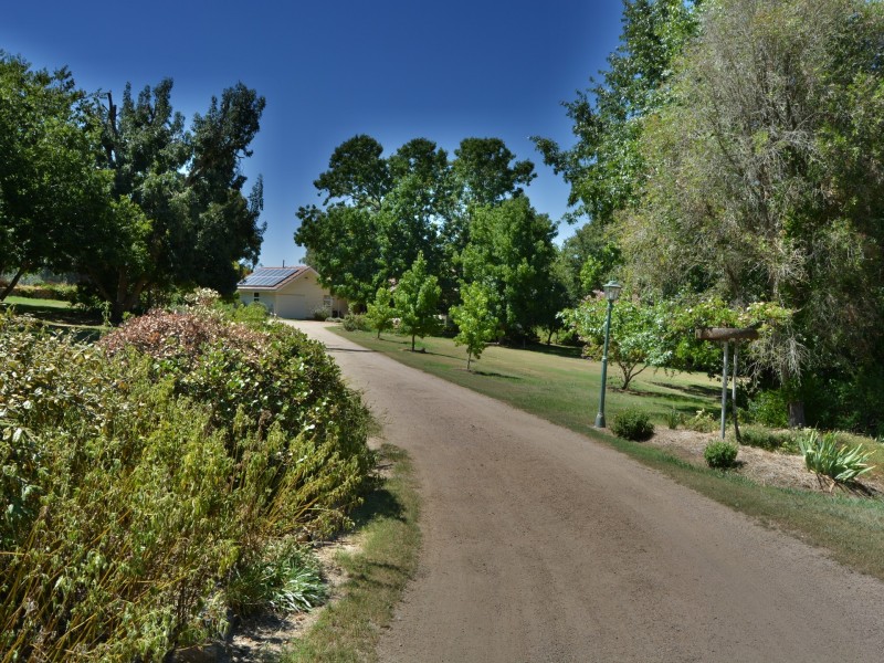 222 East Street, Warwick QLD 4370