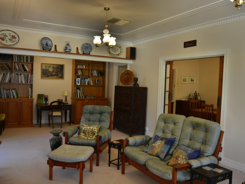 222 East Street, Warwick QLD 4370