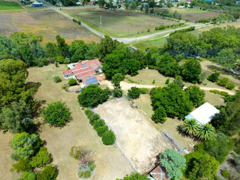 222 East Street, Warwick QLD 4370
