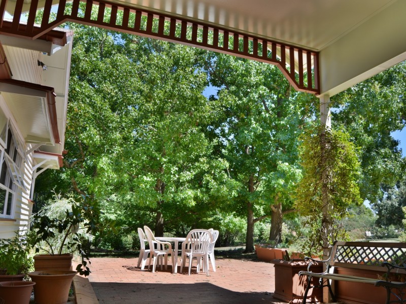 222 East Street, Warwick QLD 4370