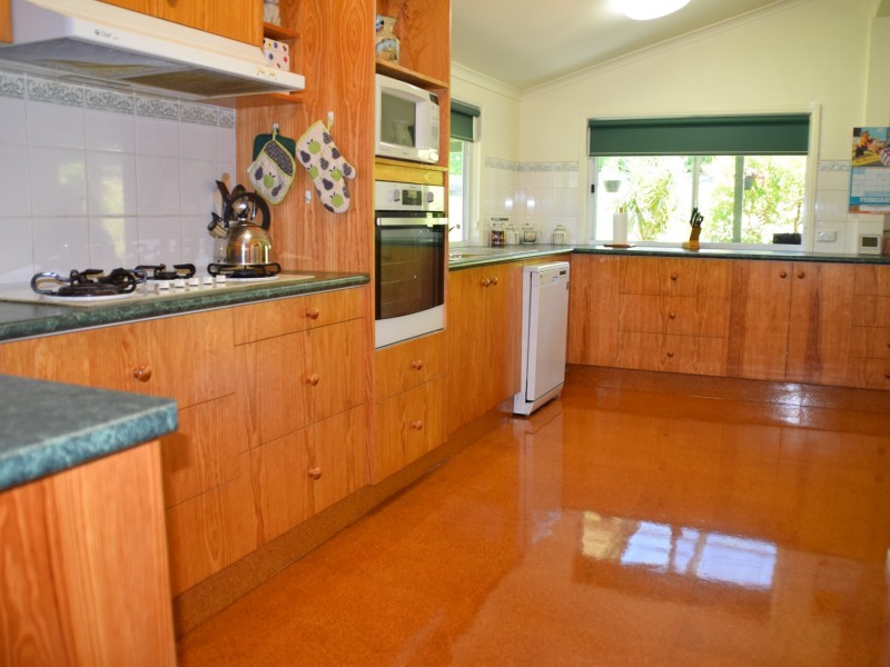 72 Goulds Falls Road, Killarney QLD 4373
