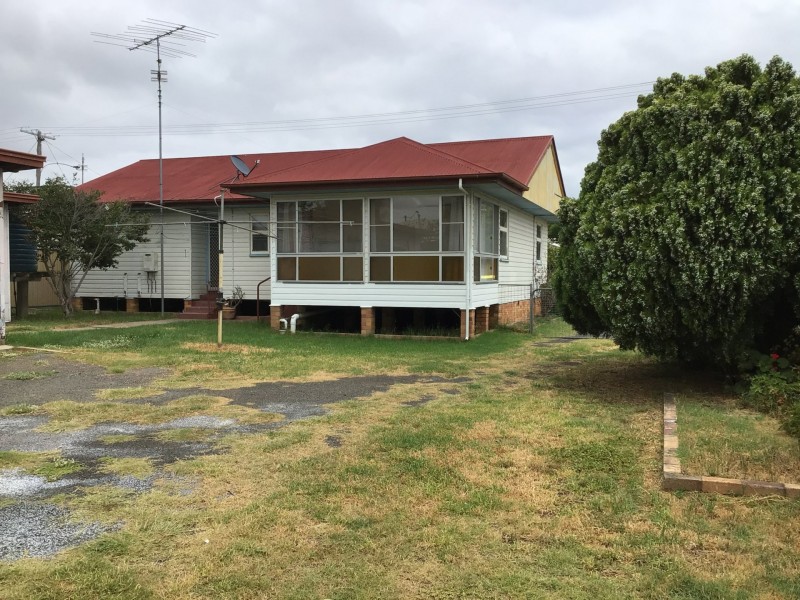 22 Wattle Avenue, Warwick QLD 4370
