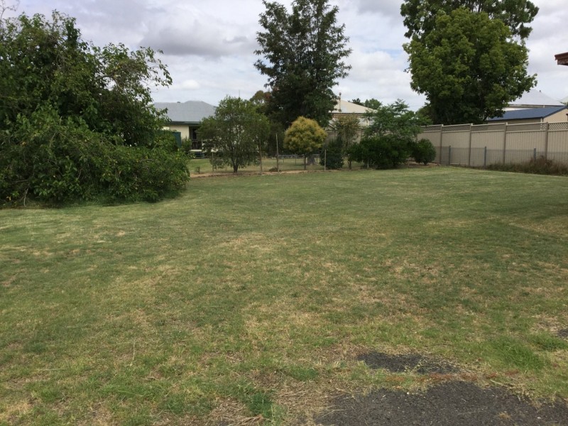 22 Wattle Avenue, Warwick QLD 4370