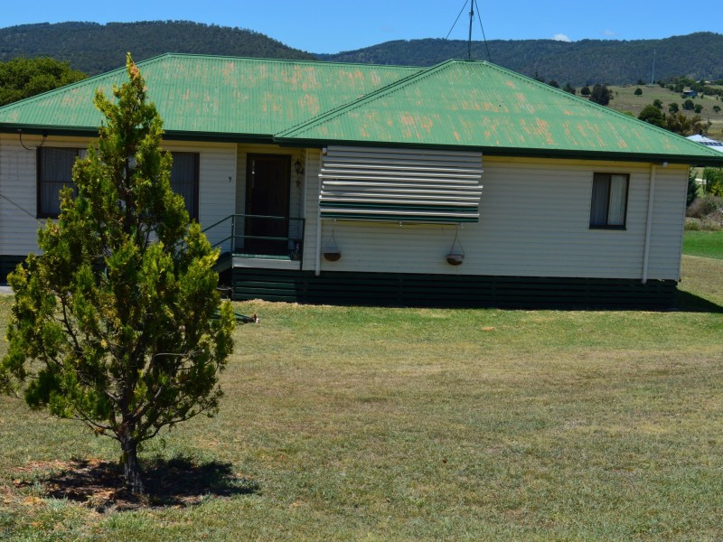 9 Cedar Street, Killarney QLD 4373