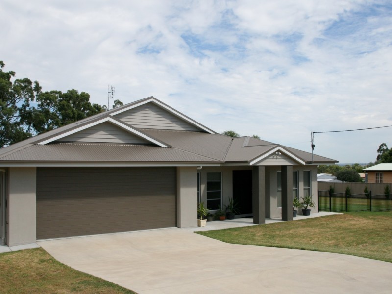 13-15 Diery Street, Warwick QLD 4370