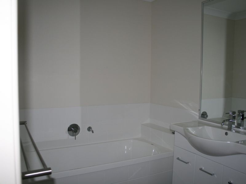 Unit 2, 2 Rose Lea Court, Warwick QLD 4370