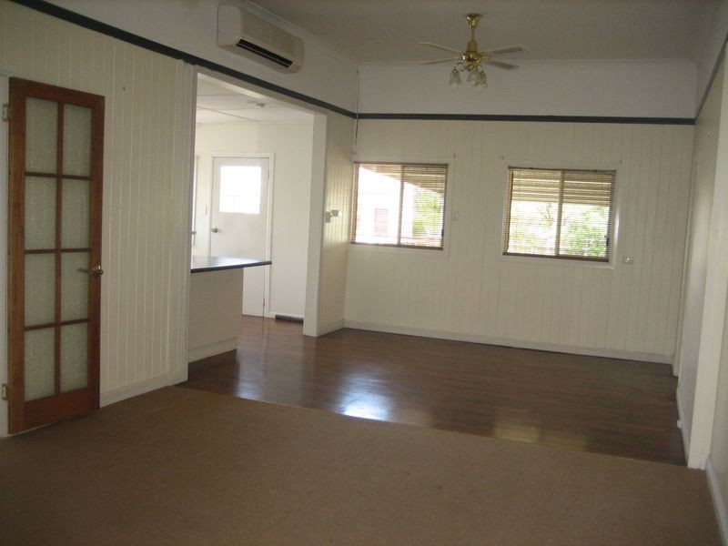 30 Stewart Avenue, Warwick QLD 4370