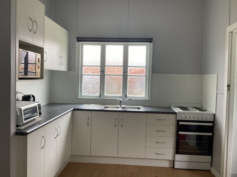 6 Wattle Avenue, Warwick QLD 4370