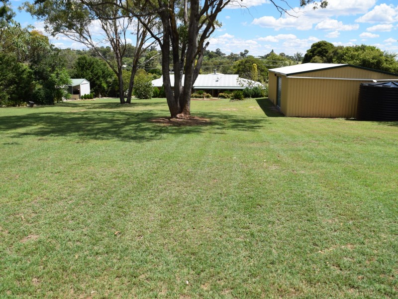 18 Newby Street, Warwick QLD 4370