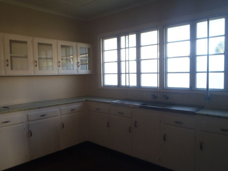 52 Pine Street, Killarney QLD 4373