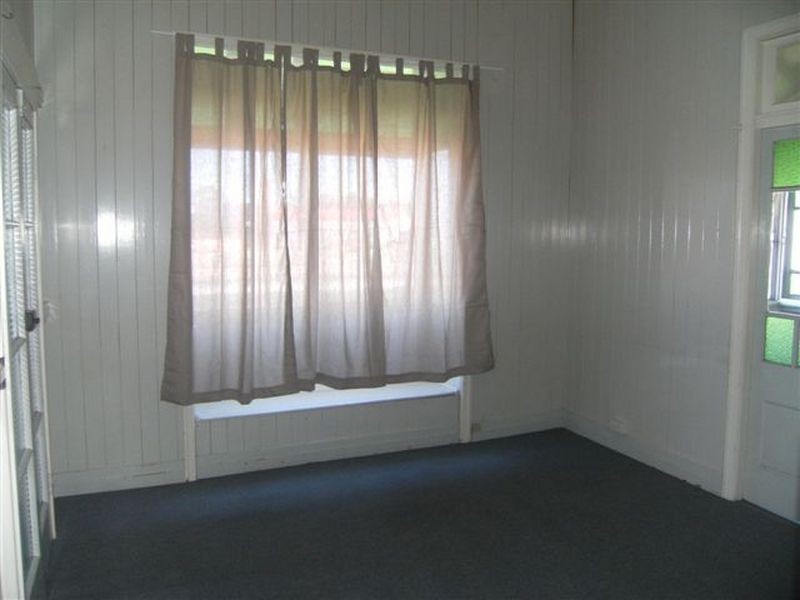 37 Wood Street, Warwick QLD 4370