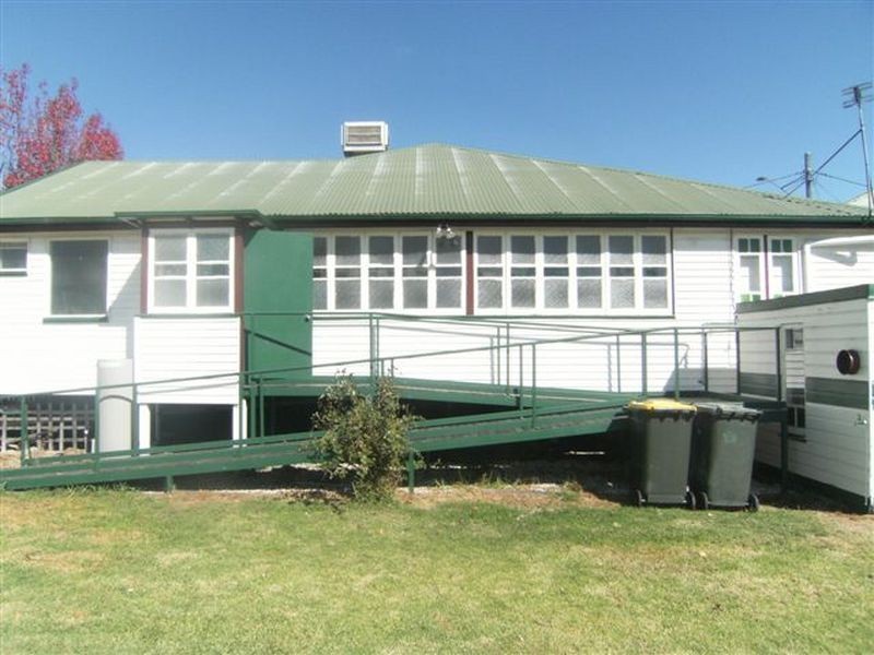 37 Wood Street, Warwick QLD 4370