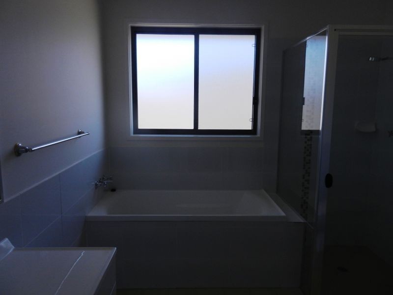 5 Sharon Drive, Warwick QLD 4370