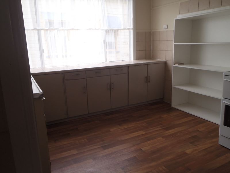 8 Pine Street, Warwick QLD 4370