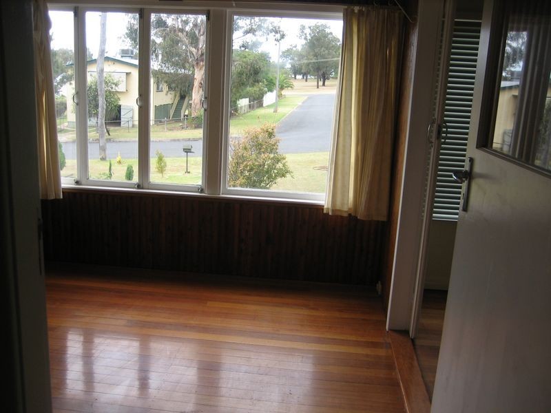 23 Clowes Crescent, Warwick QLD 4370