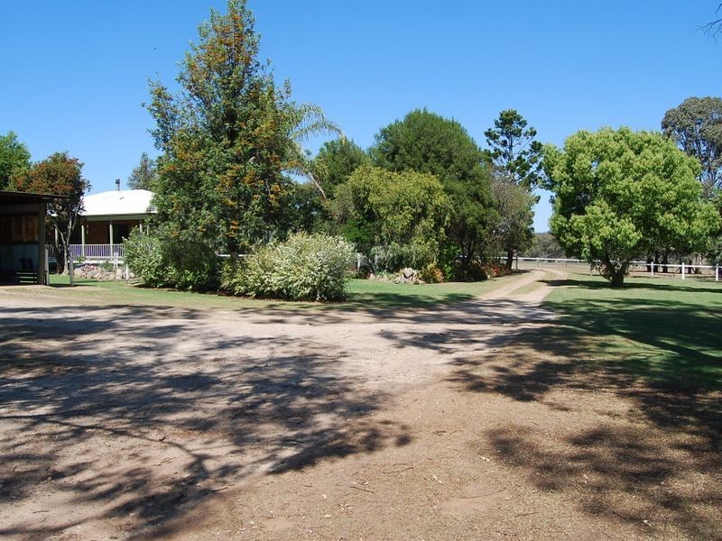 208 Markeys Lane, Yangan QLD 4371