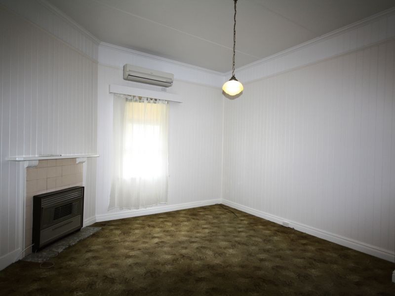 9 Wood Street, Warwick QLD 4370