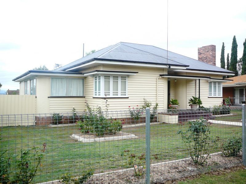 104 Guy Street, Warwick QLD 4370