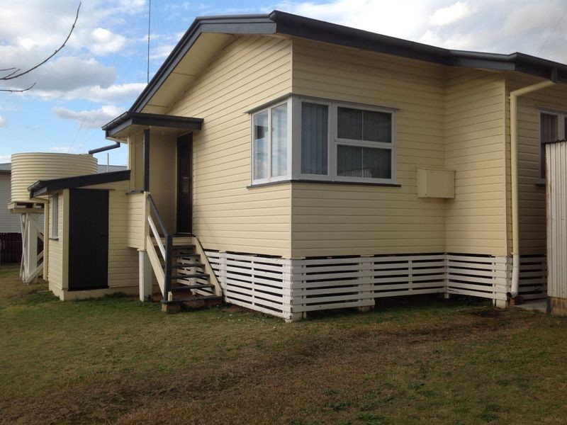 2 Evans Crescent, Warwick QLD 4370