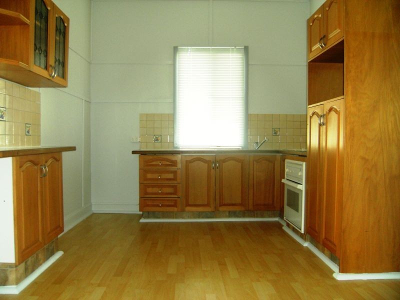 32 Lyons Street,, Warwick QLD 4370