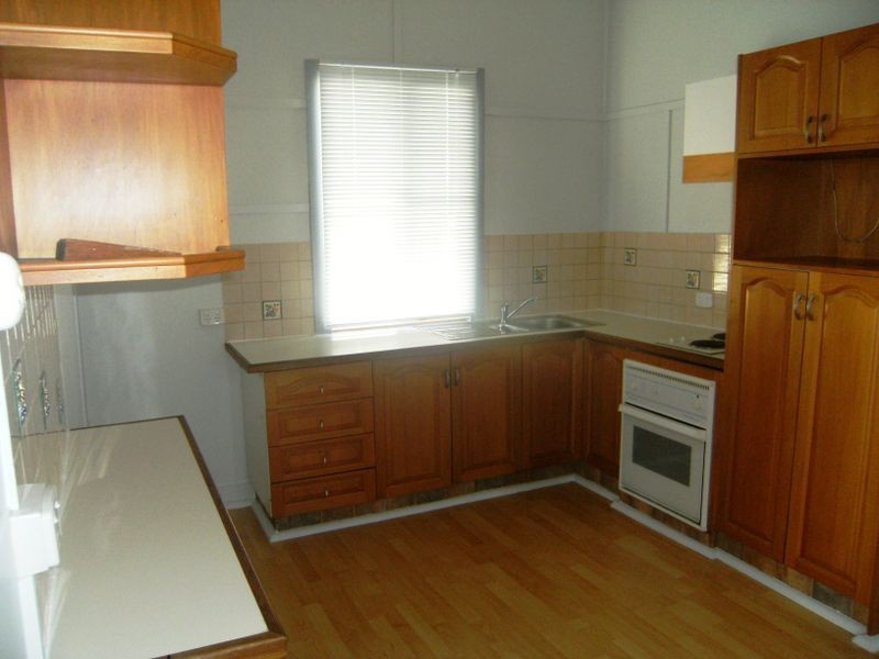 32 Lyons Street,, Warwick QLD 4370