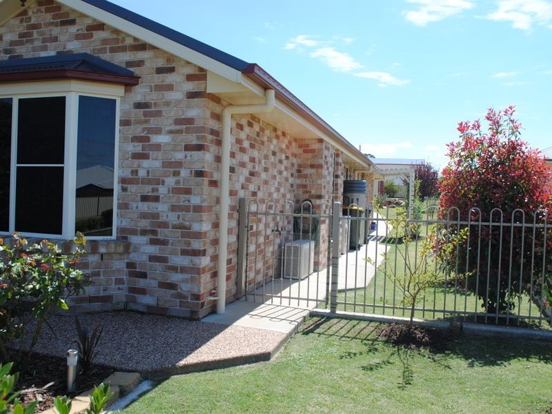 12 Hans Borgar Circuit, Warwick QLD 4370