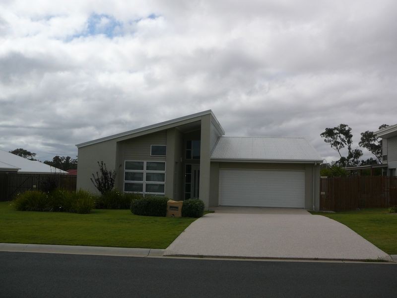 11 Floribunda Avenue, Warwick QLD 4370