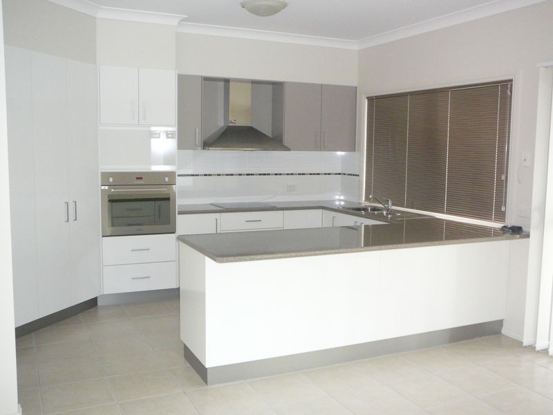 11 Floribunda Avenue, Warwick QLD 4370