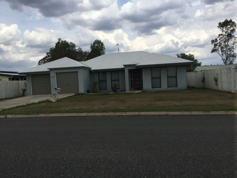 32 Devitt Street, Warwick QLD 4370
