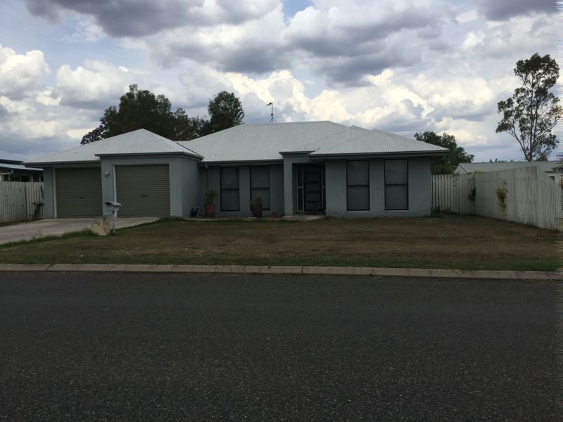 32 Devitt Street, Warwick QLD 4370
