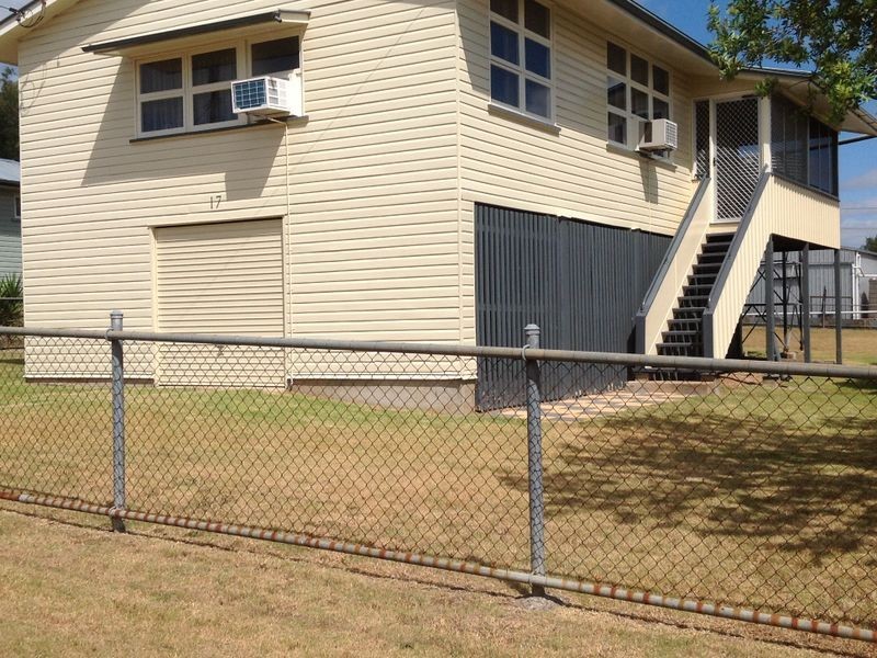 17 Clowes Crescent, Warwick QLD 4370