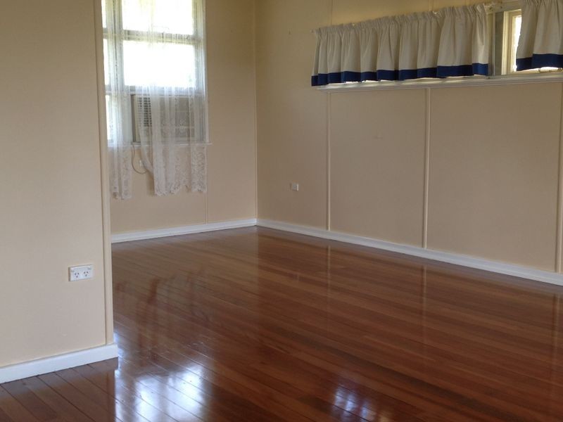 17 Clowes Crescent, Warwick QLD 4370