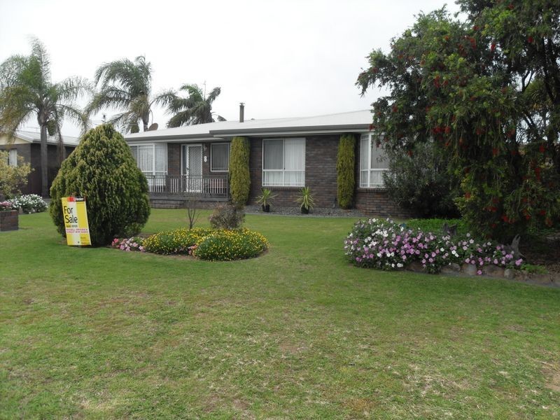 8 Howard Street, Warwick QLD 4370