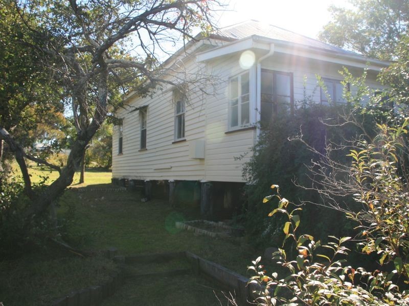 9 River Terrace, Warwick QLD 4370