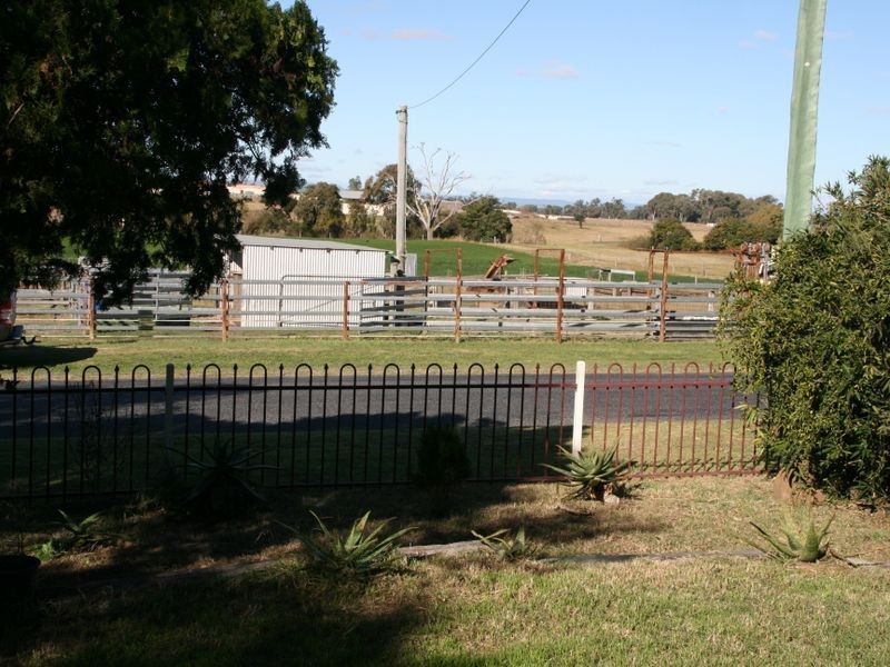 9 River Terrace, Warwick QLD 4370