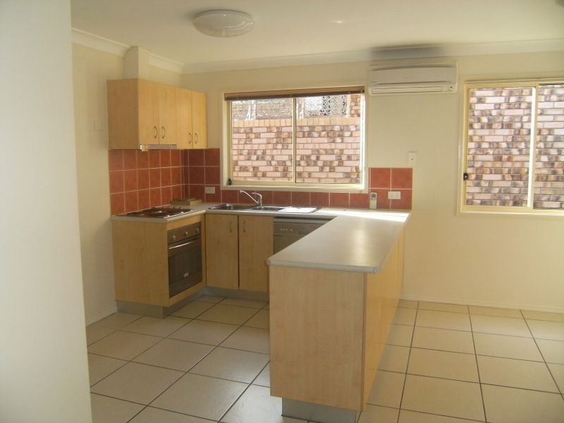 2/6 Bertram Street, Warwick QLD 4370