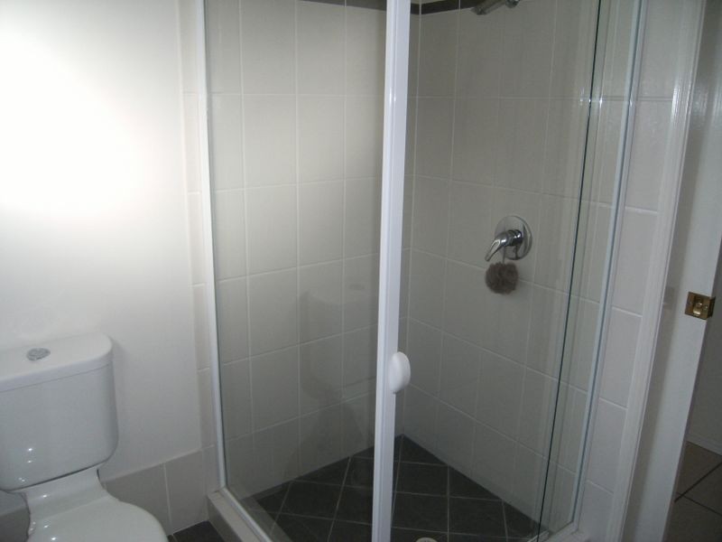 2/6 Bertram Street, Warwick QLD 4370