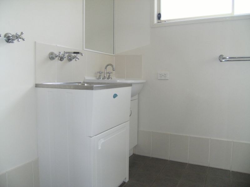 2/6 Bertram Street, Warwick QLD 4370