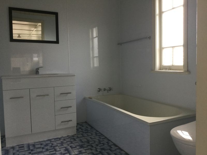5 Wallace Street,, Warwick QLD 4370