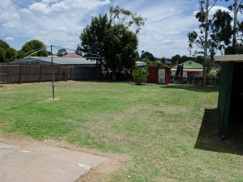 11 Wallace Street,, Warwick QLD 4370