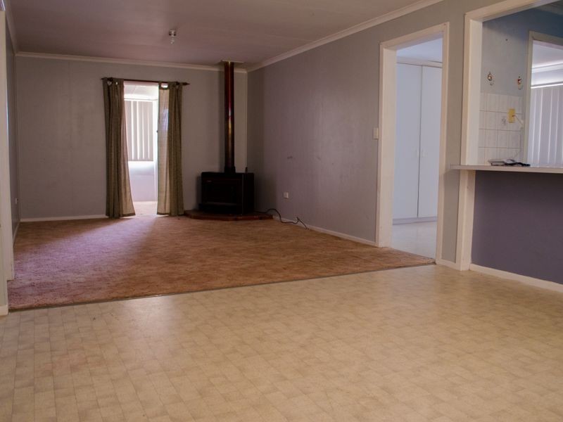 11 Wallace Street,, Warwick QLD 4370