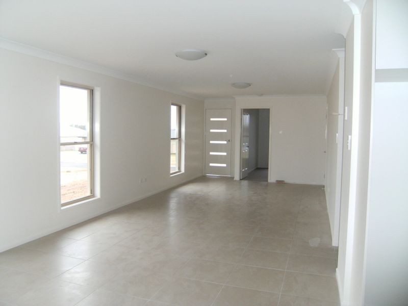 1/44 Himyar Drive,, Warwick QLD 4370