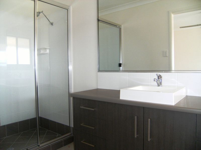 1/44 Himyar Drive,, Warwick QLD 4370