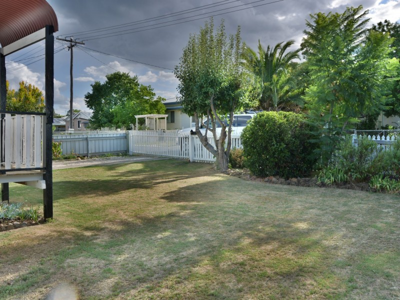 44a Stewart Avenue, Warwick QLD 4370